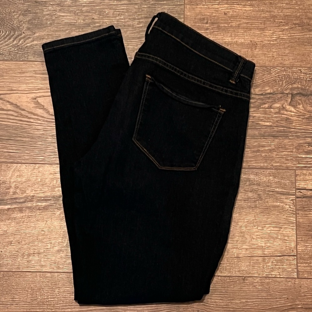 Forever 21 Dark Blue Jeans 👖